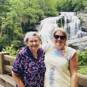 Meet your Posher, Joy